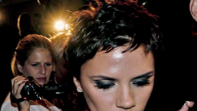Victoria Beckham kam mit neuer Frisur zur Show von Designer Marc Jacobs in New York. Victoria Beckham kam mit neuer Frisur zur Show von Designer Marc Jacobs in New York.