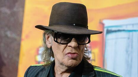 Wie geht es Udo Lindenberg? Die Rock-Legende wurde ins Krankenhaus eingeliefert.