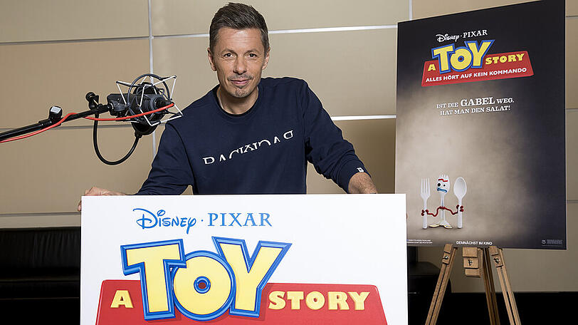 Er ist neu in der "Toy Story"-Familie: Michi Beck spricht Duke Kaboom im vierten Teil der beliebten Disney-Reihe.