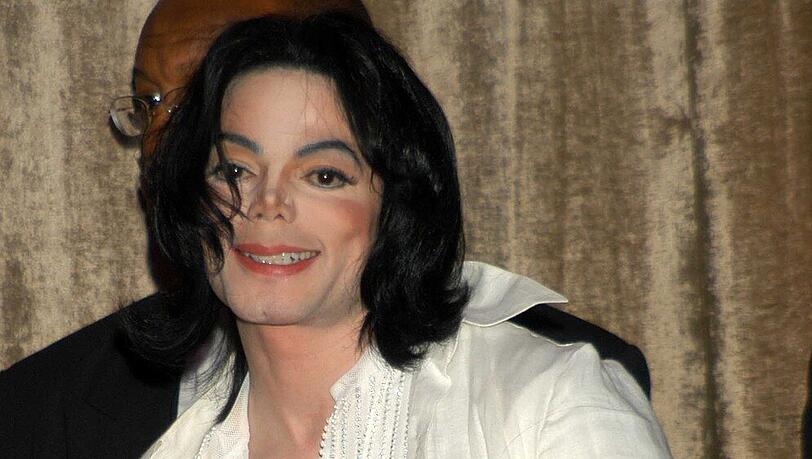 Kann selbst im Jenseits noch Erfolge feiern: Pop-Ikone Michael Jackson Kann selbst im Jenseits noch Erfolge feiern: Pop-Ikone Michael Jackson