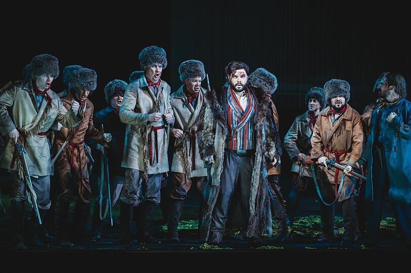 Lodovico Filippo Ravizza mit dem Chor.