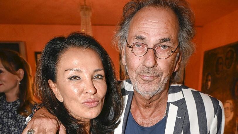 "Mein General, meine Oberaufseherin, meine Krankenpflegerin und meine Bewährungshelferin": Balder mit Ehefrau Elena. "Mein General, meine Oberaufseherin, meine Krankenpflegerin und meine Bewährungshelferin": Balder mit Ehefrau Elena.
