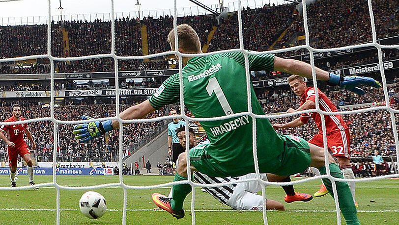 Joshua Kimmich erzielt das 2:1. Joshua Kimmich erzielt das 2:1.