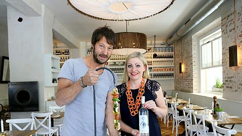 André Bahlo und Pamela Knötzinger in ihrem Ela Re im Westend. Der Name bedeutet im Griechischen so viel wie "Hey du!".