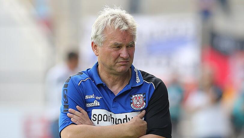 Von 2011 bis 2015 beim FSV Frankfurt an der Seitenlinie: Löwen-Trainer Benno Möhlmann. Von 2011 bis 2015 beim FSV Frankfurt an der Seitenlinie: Löwen-Trainer Benno Möhlmann.