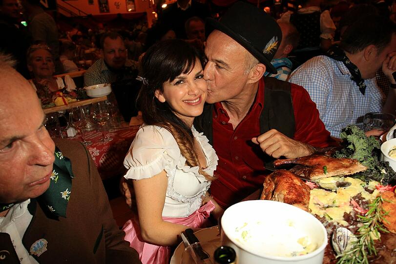 Heiner Lauterbach mit Ehefrau Viktoria Skaf im Hippodrom.