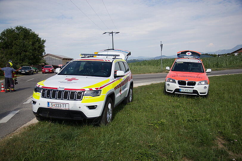 Bei einem Unfall an einer Kreuzung in Weildorf ist am Freitag eine Person schwer verletzt worden. Ein Mercedes-Fahrer hatte einen Skoda übersehen - es kam zum Zusammenstoß.