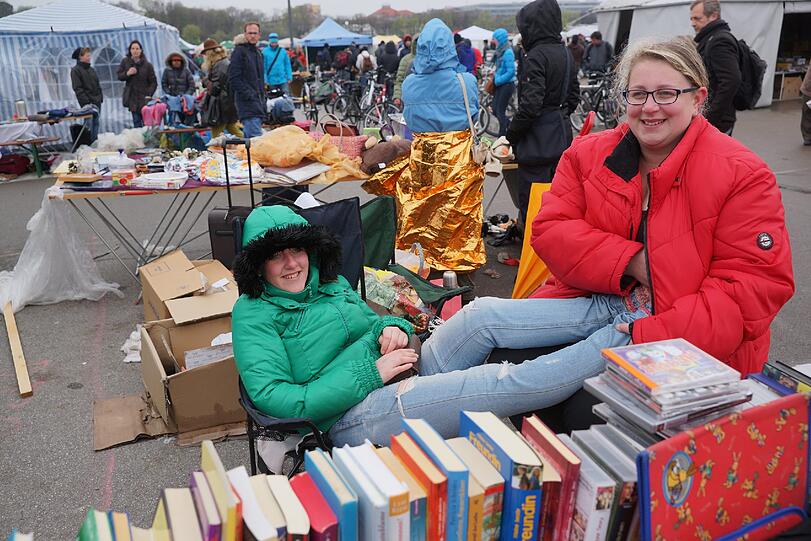 Die Bilder vom BRK Flohmarkt auf der Theresienwiese.