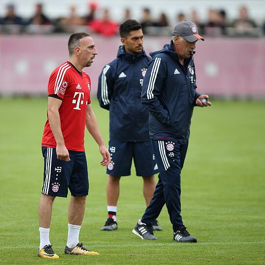 Die Bilder vom zweiten öffentlichen Training des FC Bayern.