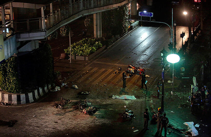 Eine Explosion hat am Montag das Stadtzentrum von Bangkok erschüttert. Offenbar gibt es zahlreiche Tote und Verletzte.