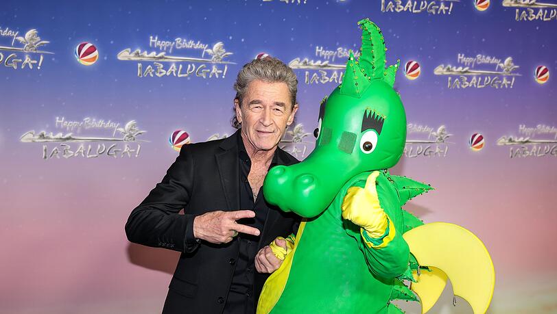 Peter Maffay, Musiker und der von ihm mit geschaffene gr&uuml;ne Drache Tabaluga