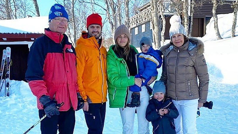 Vergnügt und im Regenbogen-Look: So verbrachte die schwedische Königsfamilie einen Tag in der Provinz Jämtland