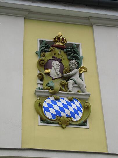 Und ein bisschen volkstümlich darf es auch sein.
