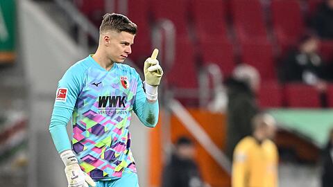 Finn Dahmen stellt für den FC Augsburg einen Rekord auf.