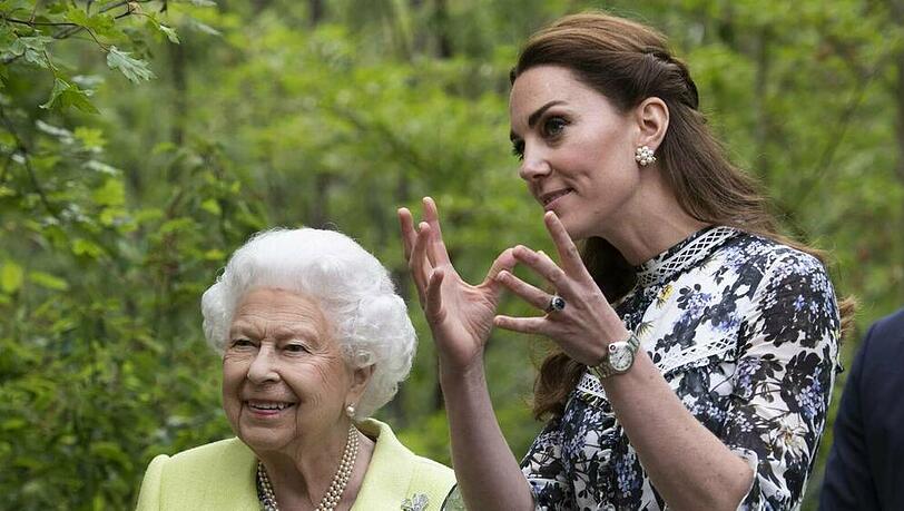 Herzogin Kate und Queen Elizabeth (l.) können sich für ähnliche Dinge begeistern. Herzogin Kate und Queen Elizabeth (l.) können sich für ähnliche Dinge begeistern.