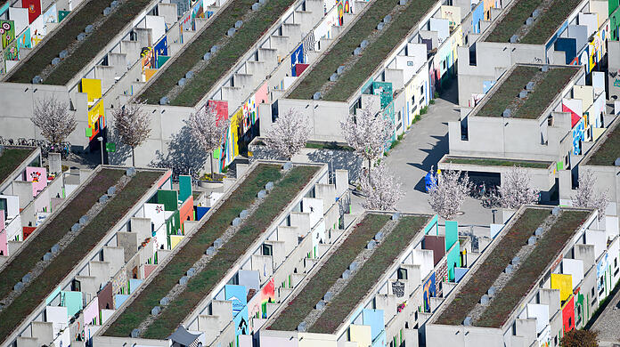 Das Studentenwohnheim im ehemaligen olympischen Dorf.