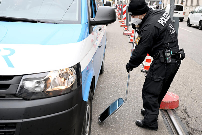 Weitere Bilder vom Siko-Aufbau.