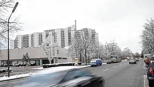 Aubinger Straße: Hier kam es zu dem folgenschweren Unfall, bei dem eine 64-jährige Frau starb. Aubinger Straße: Hier kam es zu dem folgenschweren Unfall, bei dem eine 64-jährige Frau starb.