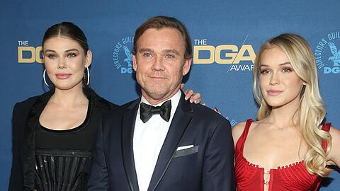 Ricky Schroder hier mit Faith Anne Schroder und Cambrie Schroder bei einer Award-Verleihung im Januar 2020.