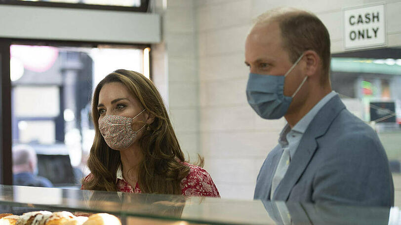 Herzogin Kate und Prinz William haben offensichtlich Spaß am Backen gefunden.