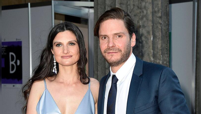 Felicitas Rombold und Daniel Brühl sind seit 2010 zusammen und haben zwei Söhne. Die Familie lebt in Spanien.