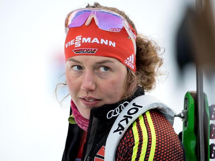 Dahlmeier wird sich im Rahmen des Show-Wettkampfes in der Arena auf Schalke von den Biathlon-Fans verabschieden.