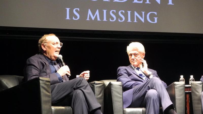 Autor James Patterson (l.) und Bill Clinton bei der Buchvorstellung des Krimis "The President Is Missing" 2018 in Nw York. Autor James Patterson (l.) und Bill Clinton bei der Buchvorstellung des Krimis "The President Is Missing" 2018 in Nw York.