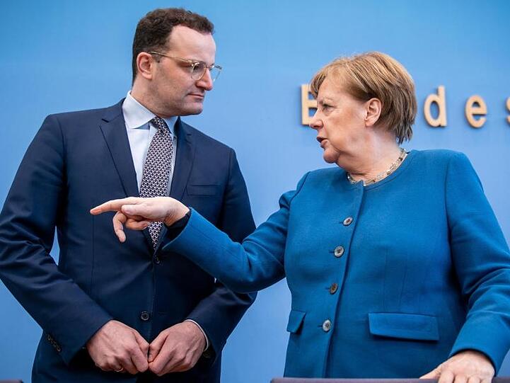 Die Partei von Bundeskanzlerin Angela Merkel und Gesundheitsminister Jens Spahn (beide CDU) gewinnt an Zustimmung.