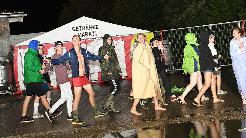 Unwetter-Chaos beim Chiemsee Summer 2017. Die Bilder.