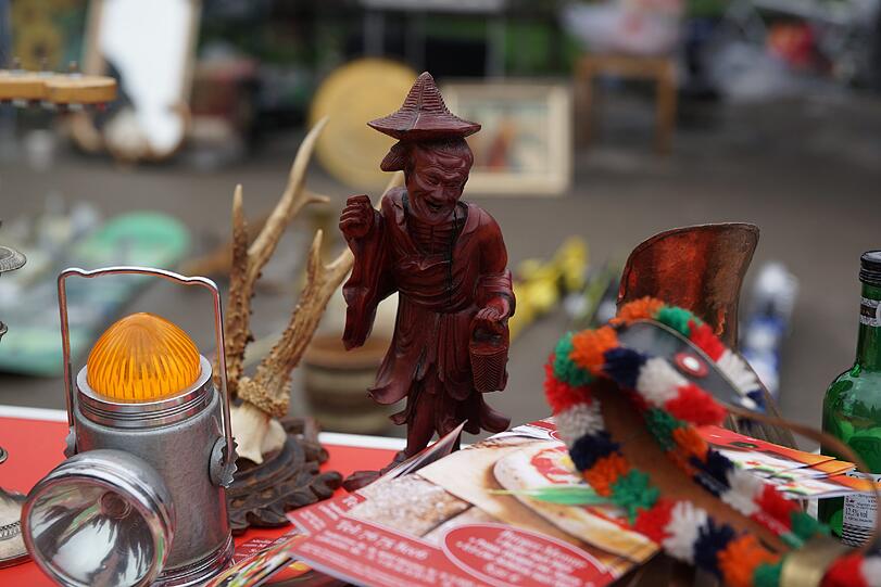 Die Bilder vom BRK Flohmarkt auf der Theresienwiese.