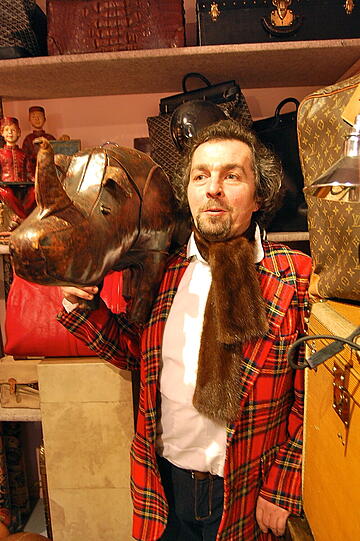 Die schönsten Münchner Second-Hand-Geschäfte: Hier: Sams & Son, Frauenhoferstraße 23, www.alte-koffer.de