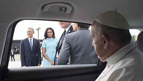 Zum ersten Mal besucht Papst Franziskus die USA und wird auch die erste Heiligsprechung auf amerikanischem Boden durchführen. Zum ersten Mal besucht Papst Franziskus die USA und wird auch die erste Heiligsprechung auf amerikanischem Boden durchführen.