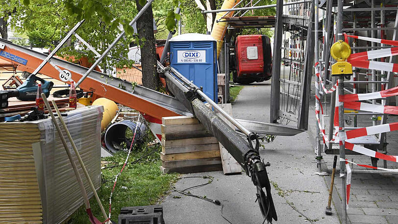 Bilder vom Unfallort in der Thalkirchner Straße.