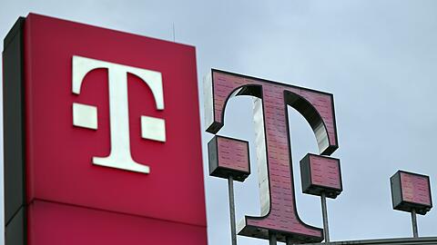 Der Magenta-Konzern will die Handynetze an den Autobahnen deutlich ausbauen.