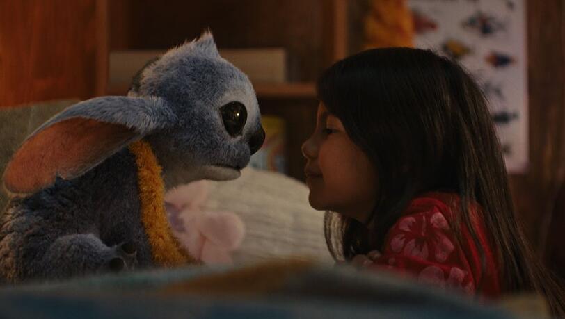 "Lilo & Stitch" verzaubern das Kinopublikum.