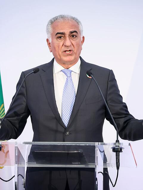 Reza Pahlavi, Sohn des gest&uuml;rzten Schahs, k&uuml;ndigt seine R&uuml;ckkehr in den Iran an. (Foto Archiv)