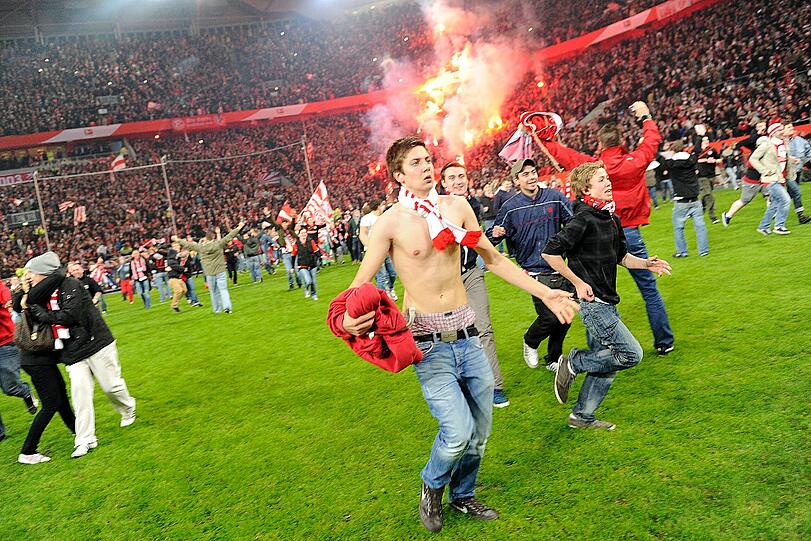 Der Fan-Wahnsinn: Ausschreitungen in der Bundesliga