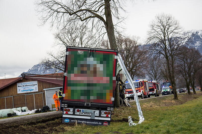Die Bilder vom Lkw-Unfall in Anger.