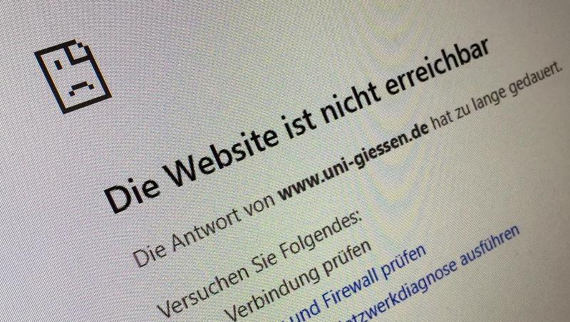 "Die Website ist nicht erreichbar" wird angezeigt, wenn man versucht, die Justus-Liebig-Universität in Gießen über das Internet zu erreichen. "Die Website ist nicht erreichbar" wird angezeigt, wenn man versucht, die Justus-Liebig-Universität in Gießen über das Internet zu erreichen.