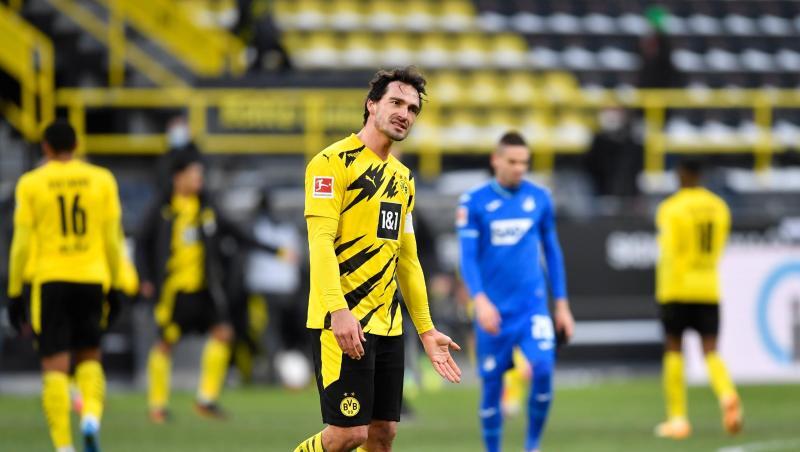 Dortmunds Mats Hummels zeigt sich nach dem Spiel genervt.