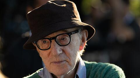 Woody Allen am Set von "Rifkin's Festival"