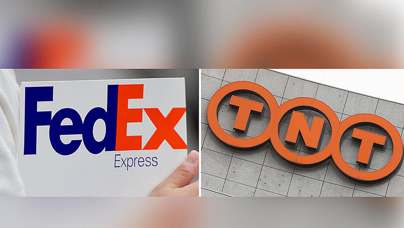 TNT Express sollte schon einmal von einem US-Paketdienst übernommen werden. 2013 machte die EU-Kommission mit ihrem Veto aus Wettbewerbsgründen dem Logistikkonzern UPS aber einen Strich durch die Rechnung. TNT Express sollte schon einmal von einem US-Paketdienst übernommen werden. 2013 machte die EU-Kommission mit ihrem Veto aus Wettbewerbsgründen dem Logistikkonzern UPS aber einen Strich durch die Rechnung.