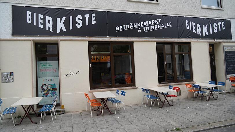 So schaut's vor der Bierkiste aus.
