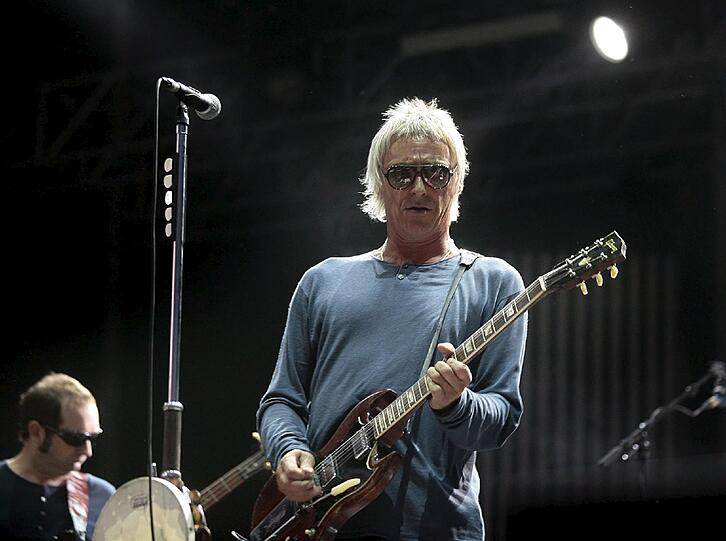 Der britische Sänger Paul Weller tritt in Benicassim auf (Archivfoto vom 17.07.2009).