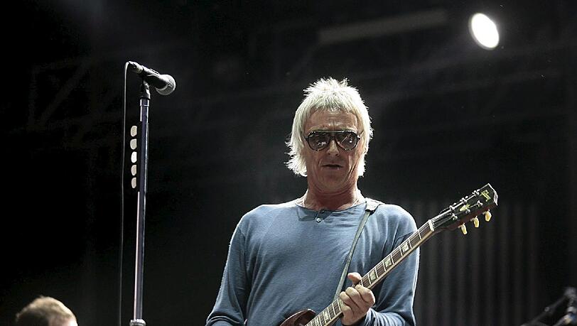 Der britische Sänger Paul Weller tritt in Benicassim auf (Archivfoto vom 17.07.2009). Der britische Sänger Paul Weller tritt in Benicassim auf (Archivfoto vom 17.07.2009).
