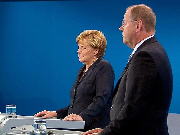 Gestern trafen sich Angela Merkel (CDU) und Peer Steinbrück (SPD) zum Schlagabtausch