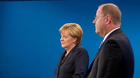 Gestern trafen sich Angela Merkel (CDU) und Peer Steinbrück (SPD) zum Schlagabtausch