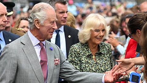 Charles III. und Camilla in St. Ives.