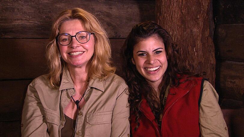 Maren Gilzer (l.) und Tanja Tischewitsch müssen zur Dschungelprüfung antreten.