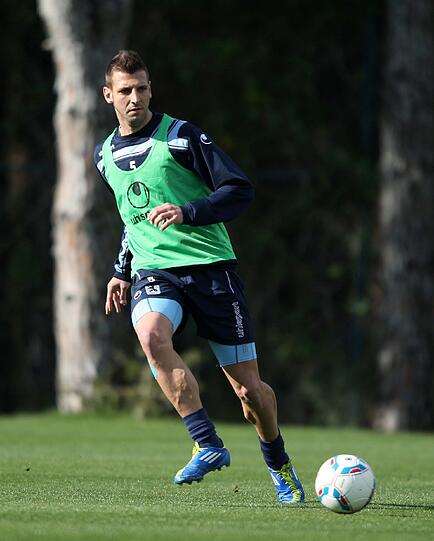 Mit dem Aston-Martin-Logo auf der Brust: Guillermo Vallori hat zum ersten Mal mit den Löwen traininert. So hat er sich angestellt: Die Bilder